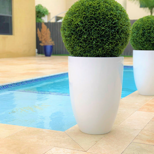 Topiary im Ben L Pflanzgefäß – 51 cm Fiberglas