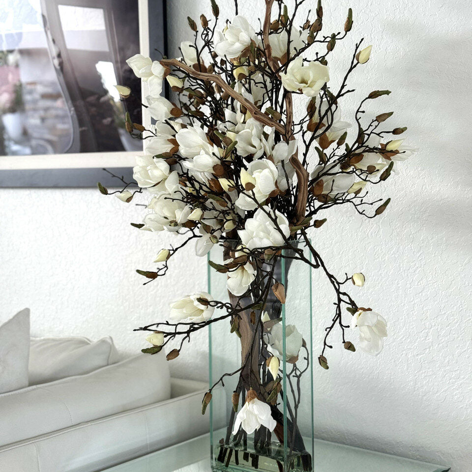 Weiße Magnolien-Vase im 20 Zoll hohen modernen Zuhause